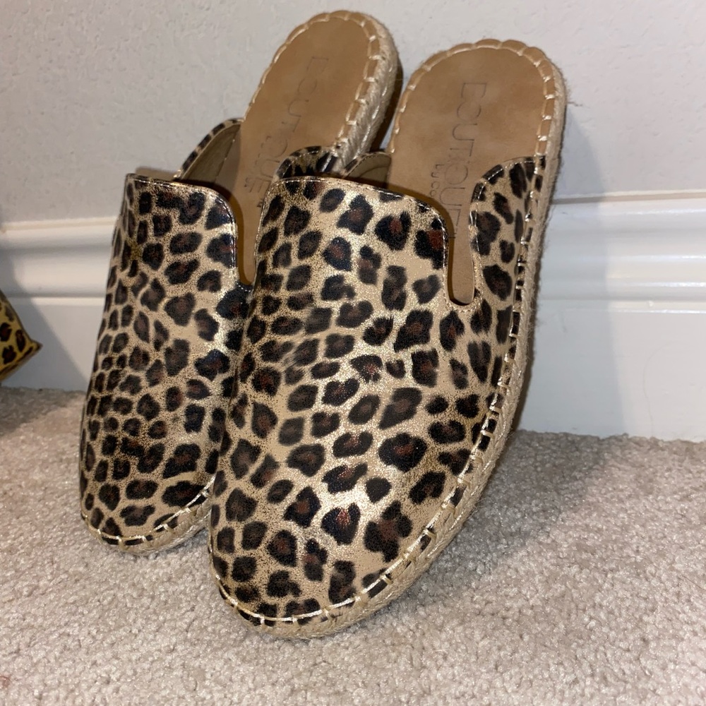 Leopard sandals